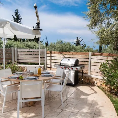 别墅 Dioni Tsoukaládhes